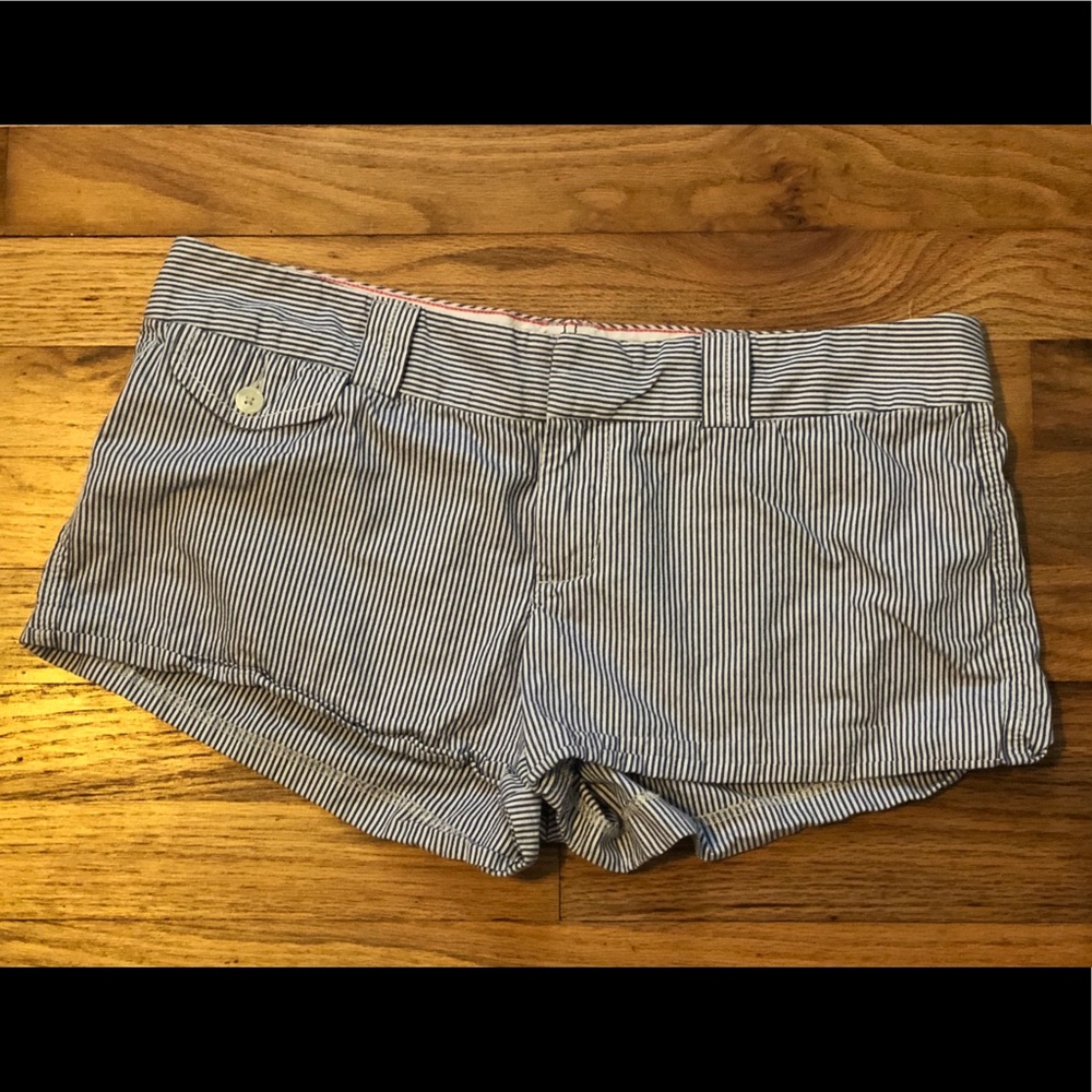 American Eagle shorts!